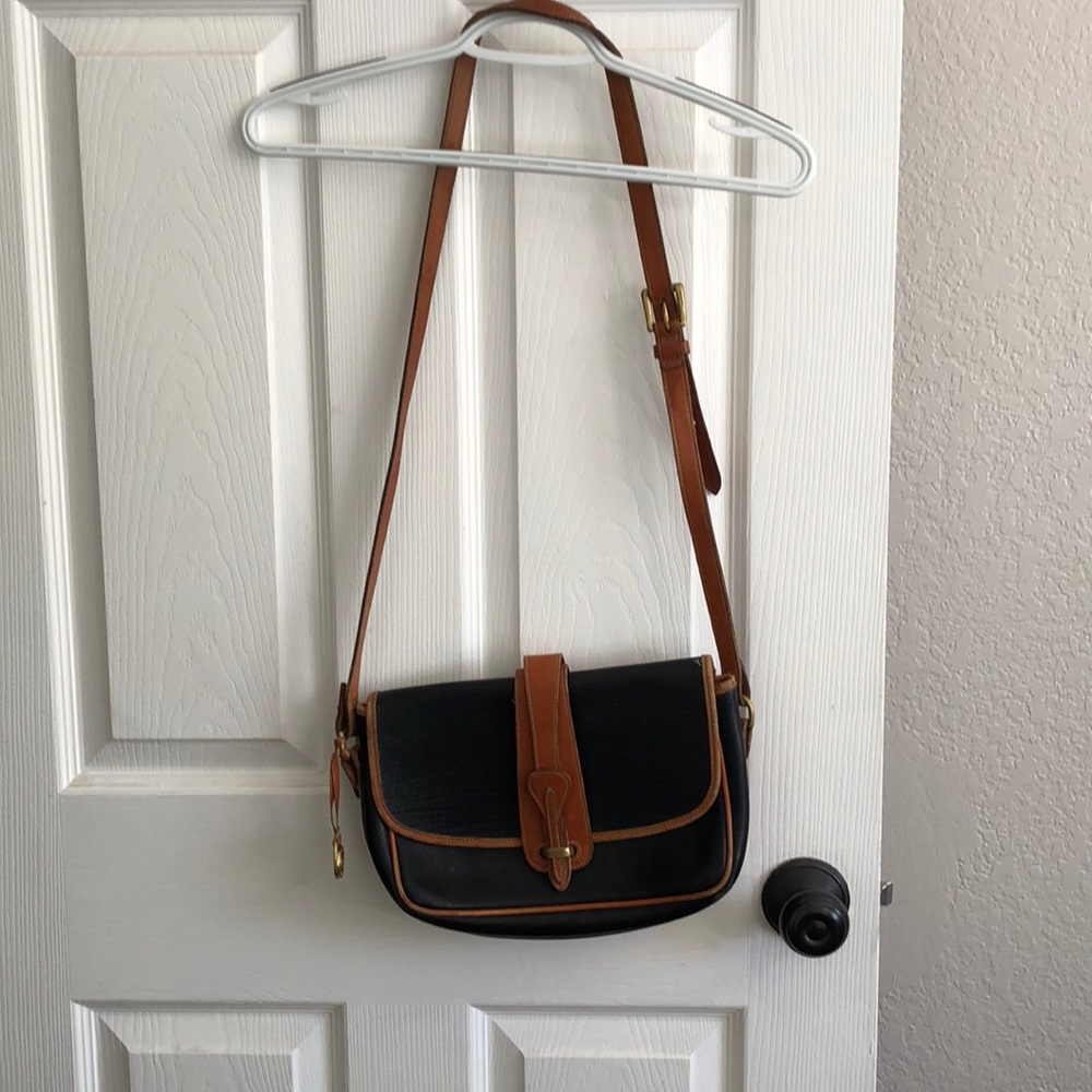 Dooney & Bourke leather crossbody bag